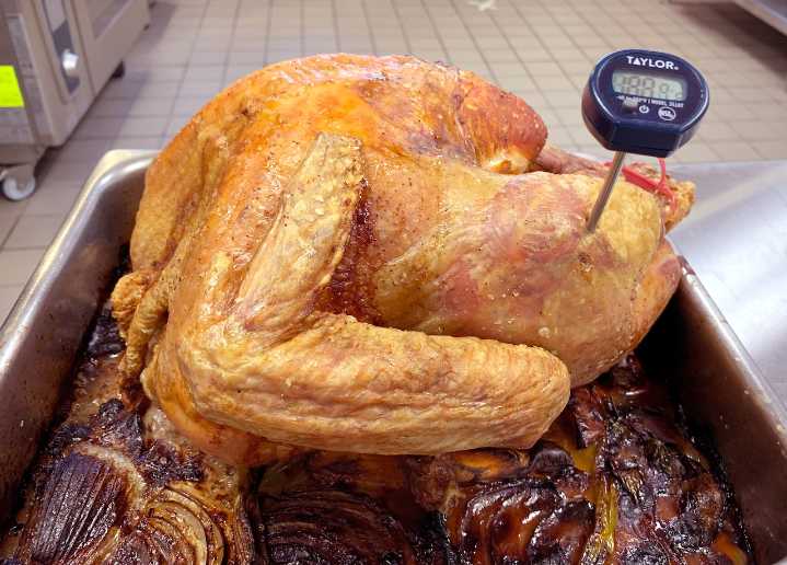 Cooking today? Fire officials warn of Thanksgiving cooking dangers, offer safety tips