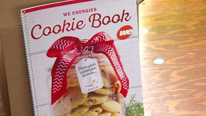 Thousands line up early Saturday at AmFam Field for We Energies 2025 Cookie Book giveaway