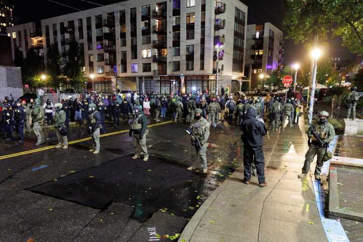 Trump admin live updates: Trump seeks stay of judge's Oregon National Guard order