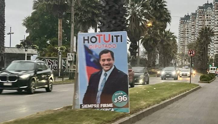 Cuestionan tamaño de la propaganda electoral de Hotuiti Teao, pero el diputado descarta anomalías: "No contamos con multas"