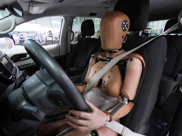 New crash test dummy that better resembles women gets key government endorsement