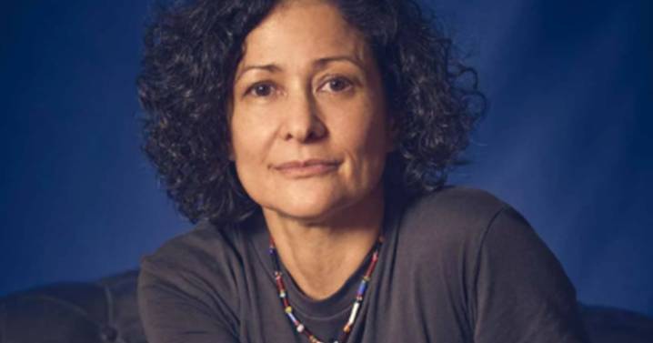 Pilar Quintana explora en la soledad de una mujer en medio de la jungla