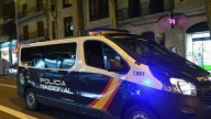 Intervienen una catana, un arco y estupefacientes en un punto de venta de drogas en Ourense