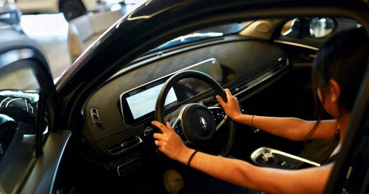 Mismo auto, diferente marca: las alianzas automotrices difuminan fronteras entre marcas occidentales y chinas