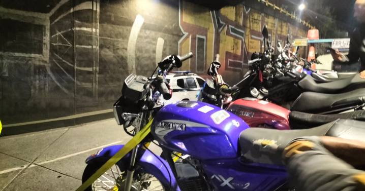 En Noche de Brujas cogieron a 3 borrachos en moto en Manizales e impusieron 110 comparendos