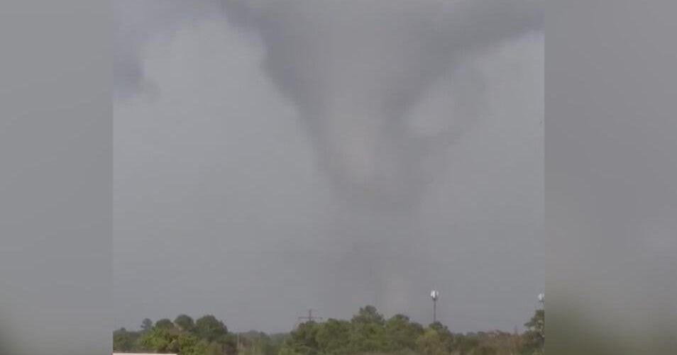 Tornado hits Houston area, damaging over 100 homes, no injuries reported