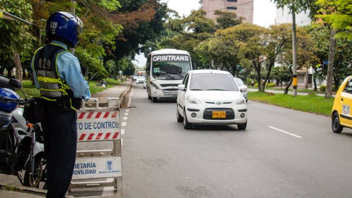 Evite sanciones: este es el pico y placa en Medellín para este jueves 20 de noviembre de 2025