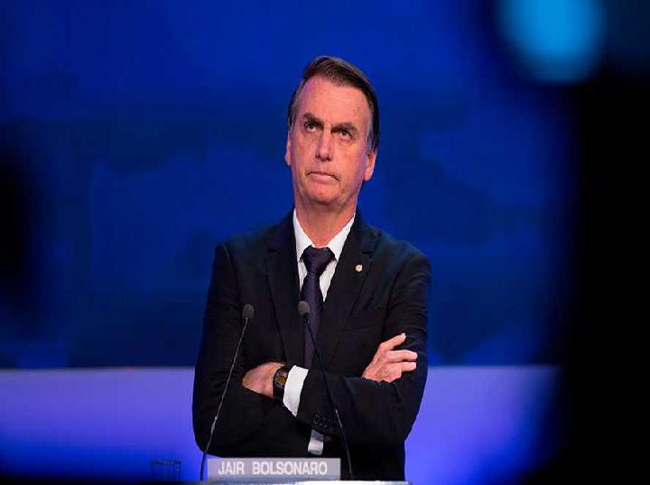 Tras prisión preventiva Partido Liberal brasileño suspendió salario a expresidente Bolsonaro