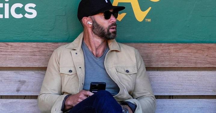 Miami Marlins promote Gabe Kapler to general manager amid several front office moves