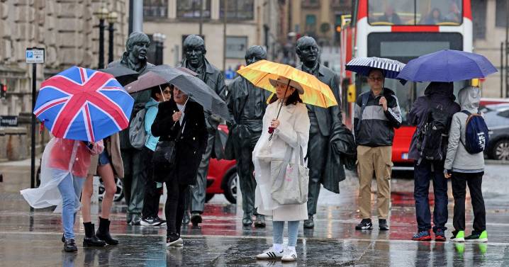 Met Office warns of high winds and rain set to sweep across Merseyside