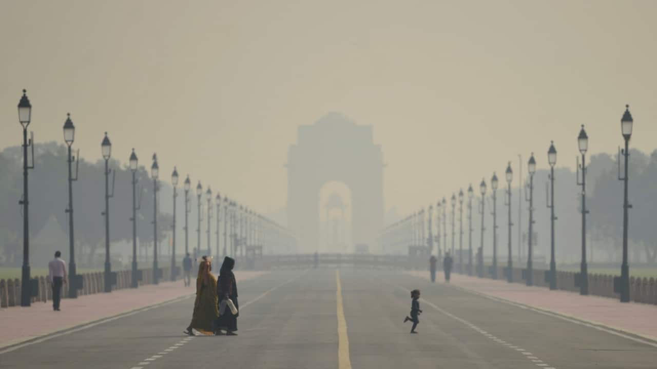 Delhi Air Pollution: Supreme Court asks CAQM to pass directions to postpone school sports activities