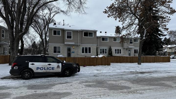 ‘Absolute tragedy’: 1 child dead, 2 hospitalized after overnight fire in Edmonton’s Clareview neighbourhood