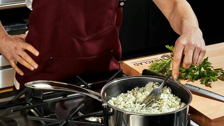Gordon Ramsay’s favorite cookware is on sale for Black Friday