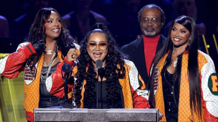 Salt-N-Pepa Calls Out Record Label In Speech At Rock & Roll Hall Of Fame