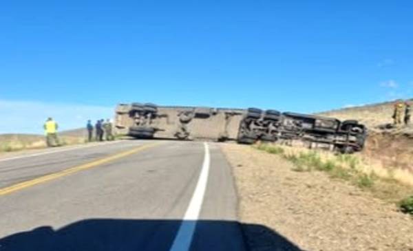 Vuelco en Ruta Nº 40 cerca de Epuyén
