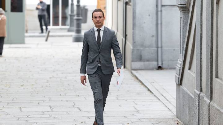 Declaran Juan Lobato y Pilar Sánchez Acera en la tercera sesión del juicio al fiscal