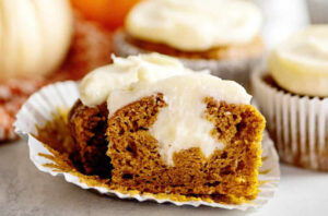 Moist pumpkin spice cupcakes with cream cheese frosting
