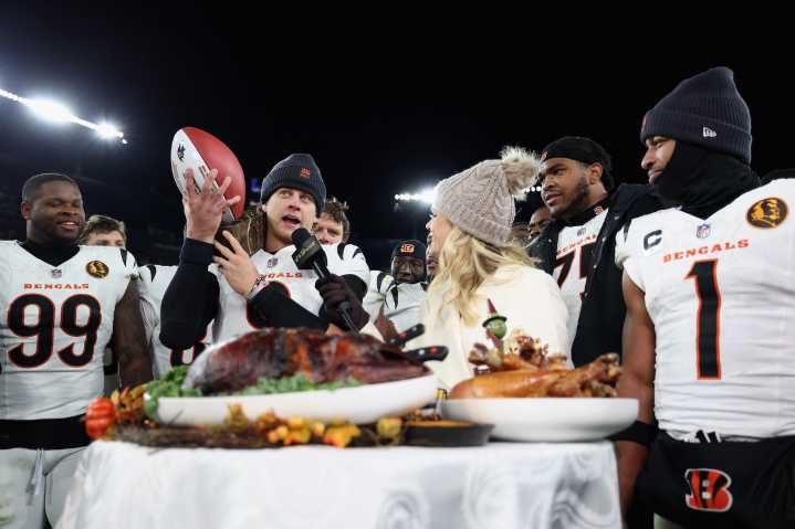 Bengals’ Joseph Ossai Choked on a Turkey Leg During Postgame Interview