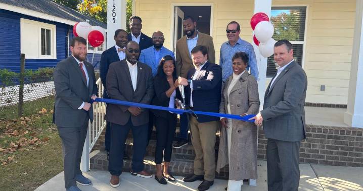 First home opened in new Mobile housing plan