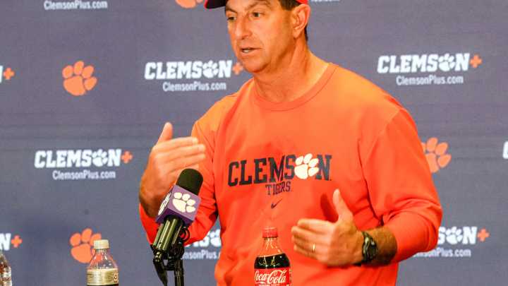 How Brent Venables reacted to Dabo Swinney's impression of the Oklahoma coach