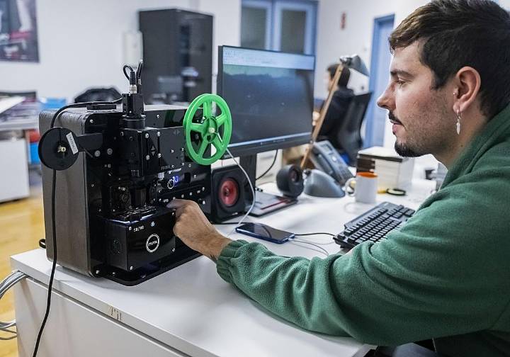 La memoria íntima de Cantabria revive en la Filmoteca gracias a las películas en Super