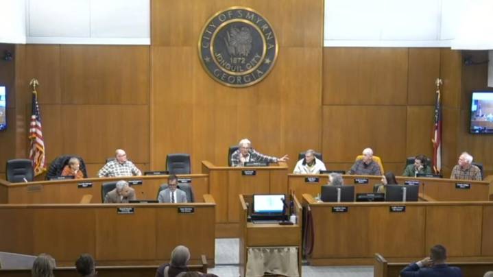 Smyrna commission votes to deny senior housing development after residents voice concerns