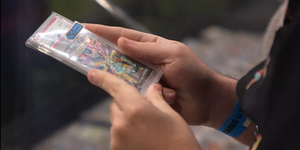 Card show in Springfield brings out devoted collectors