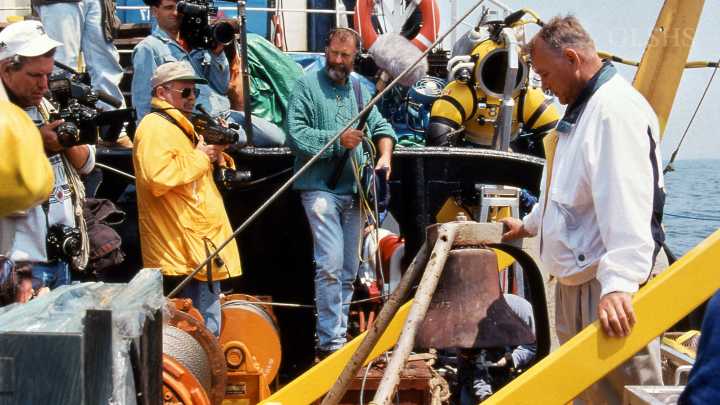 Edmund Fitzgerald bell raising remains reporter’s top story