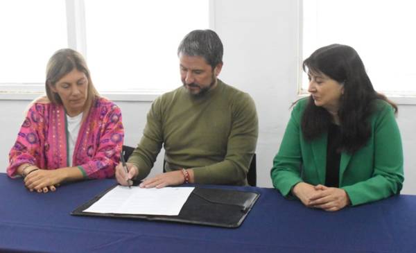 Papaiani y Merino sellaron un acuerdo para instalar una caldera en el recuperado CIC de Menfa