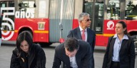 Bogotá firmó un convenio para la compra de 269 buses eléctricos de TransMilenio: tendrá millonaria inversión