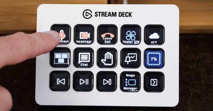 Your Stream Deck’s ‘device not supported’ error should fix itself if you log in