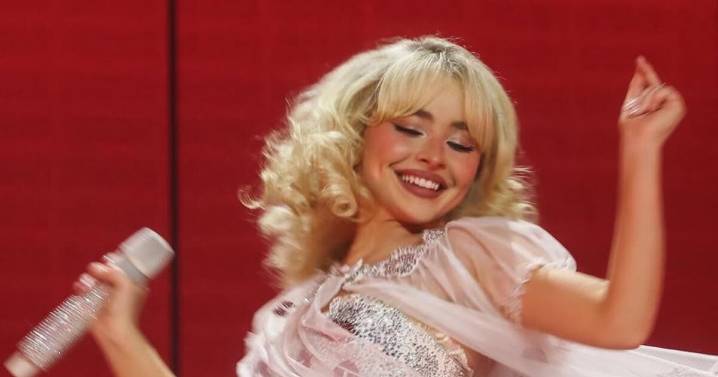 How Sabrina Carpenter's personal photographer captures the pop star's evolution