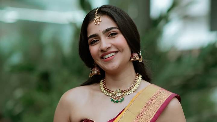 Kantara: Chapter 1 Actor Rukmini Vasanth Alleges Impersonation, Warns Fans Against Fake Messages