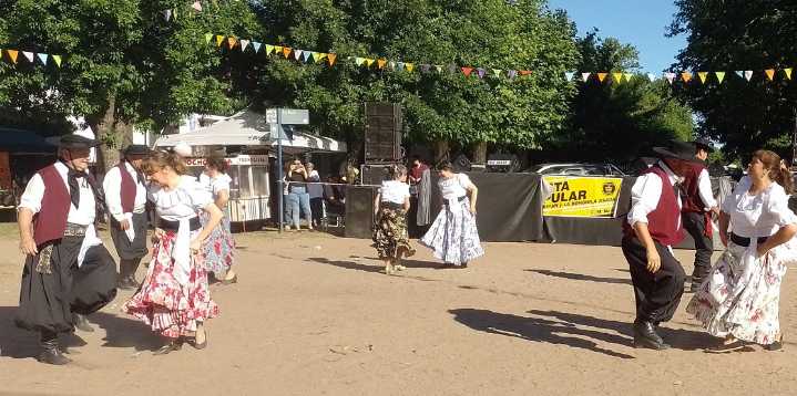 Naón vivió la 5ta Fiesta del Choripán y la Bondiola Asada