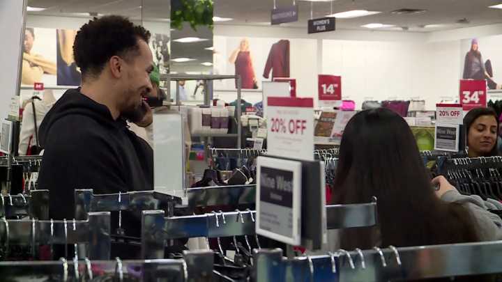 Bucks guard Cole Anthony joins students from Boys & Girls Club on shopping spree