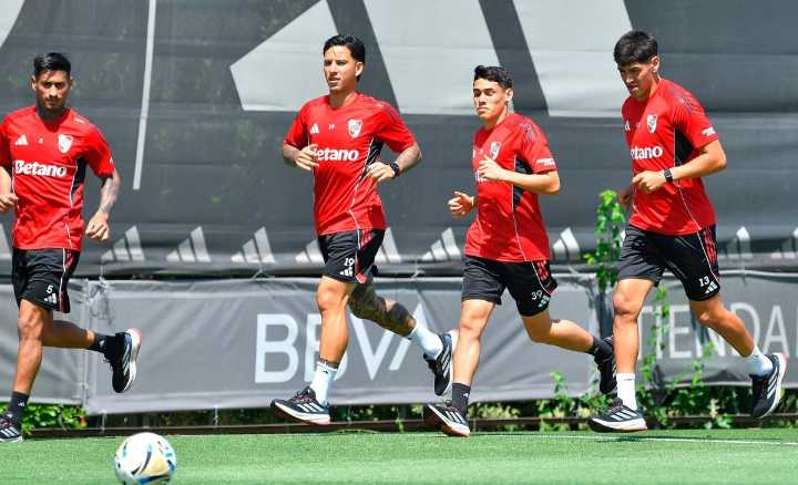 Racing-River: hora, TV y probables formaciones