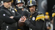 What's wrong with Aaron Rodgers' arm? Why Steelers QB is wearing full brace on non