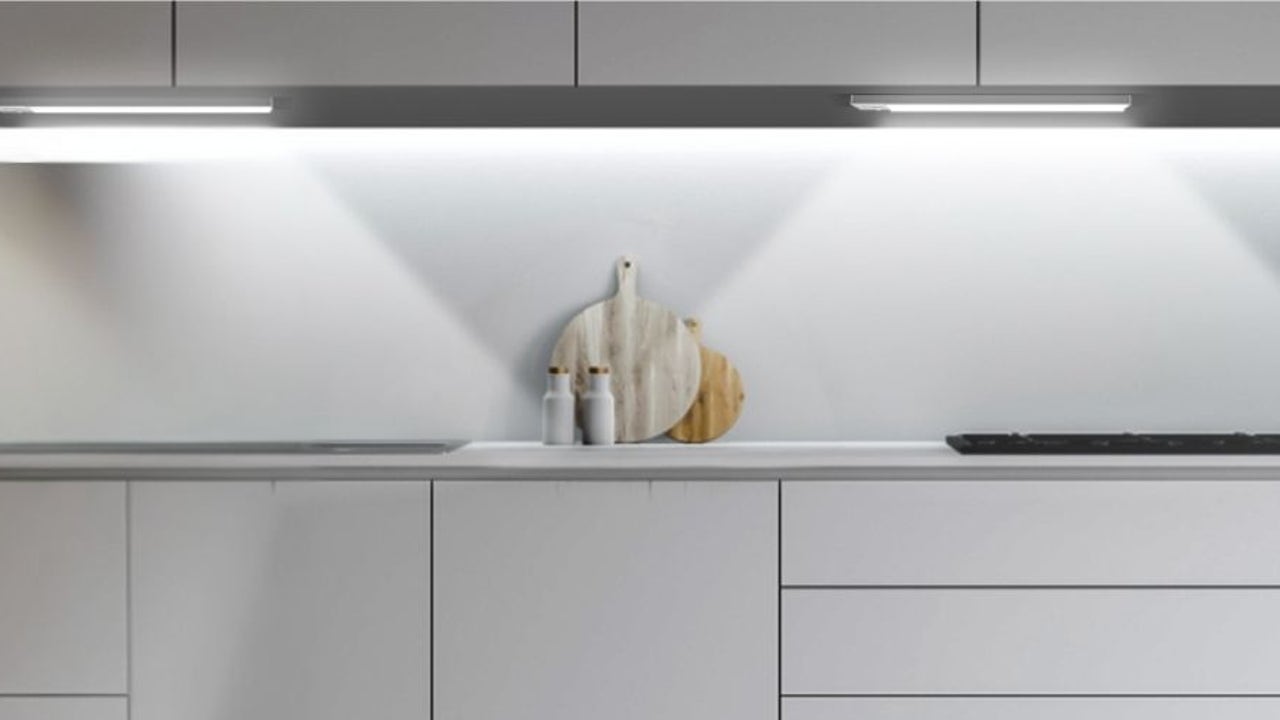 El truco viral para no encender la luz por la noche: estas LED con movimiento que duran horas y se pegan donde quieras