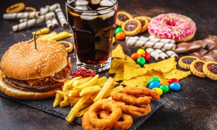 Higher Ultra-Processed Food Intake Linked to Early-Onset Colorectal Adenomas: JAMA
