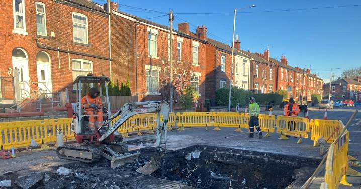 Pictures show sinkhole with main road to be closed for over week