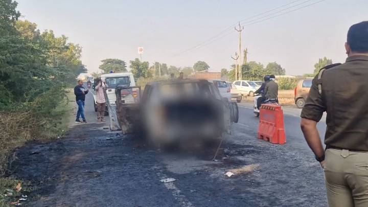 Gujarat Tragedy: Newborn, Father & Medical Staff Die As Ambulance Catches Fire Near Modasa; Video Surfaces