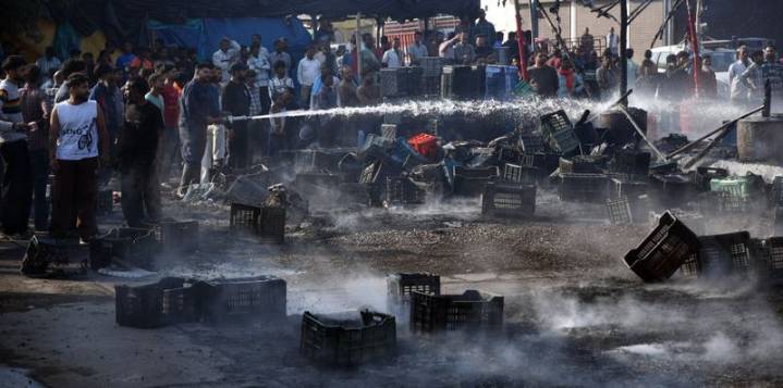 Massive fire breaks out at vegetable market