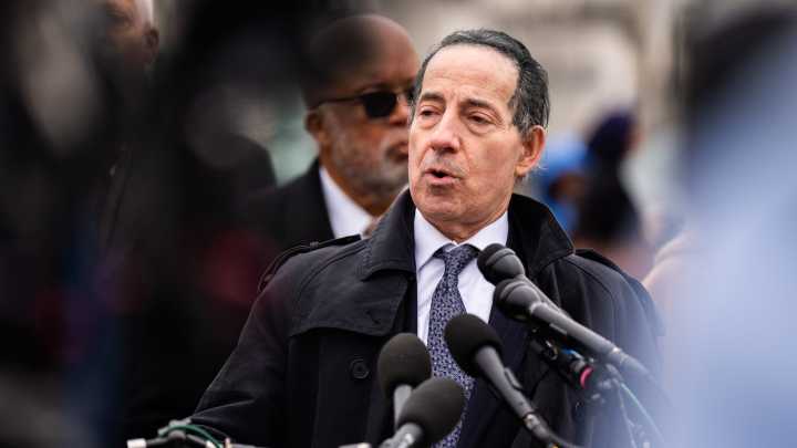 A top House Democrat pushes to oppose Ghislaine Maxwell pardon