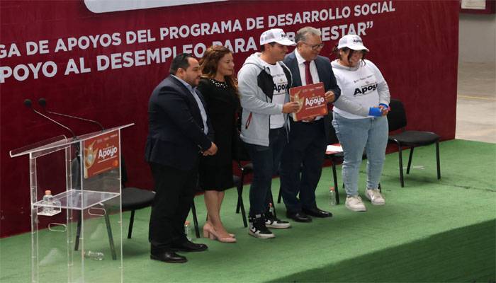 Otorgan tarjetas del Programa “Apoyo al Desempleo para el Bienestar 2025”