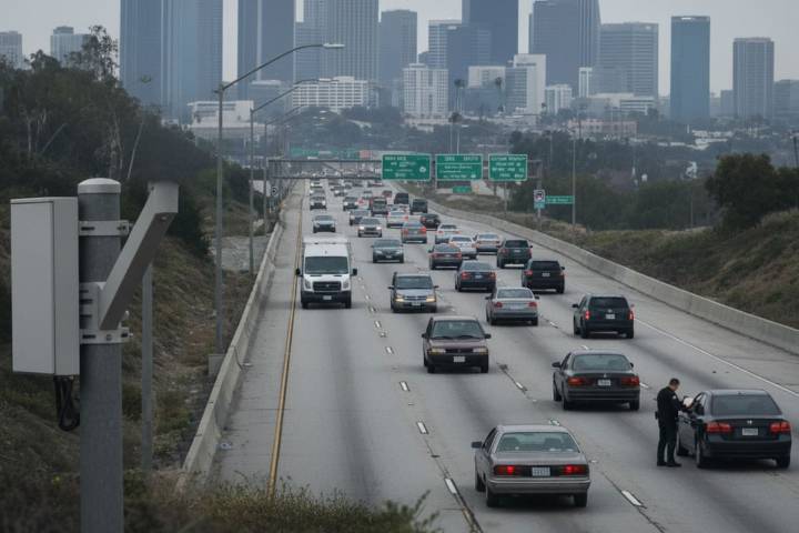 Algoritmos. Así vigila a los conductores la CBP en Los Ángeles y Chicago: detiene a quienes siguen patrones de manejo