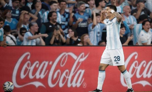 Racing logró un triunfo agónico ante River por 3 a 2 y clasificó a los cuartos de final del Torneo Clausura