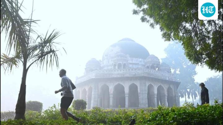 Stagnant air keeps Delhi’s AQI in ‘very poor’ zone despite sunny morning