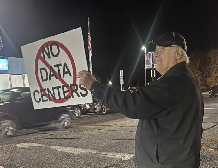 Opponents of proposed Hobart data centers lobby council