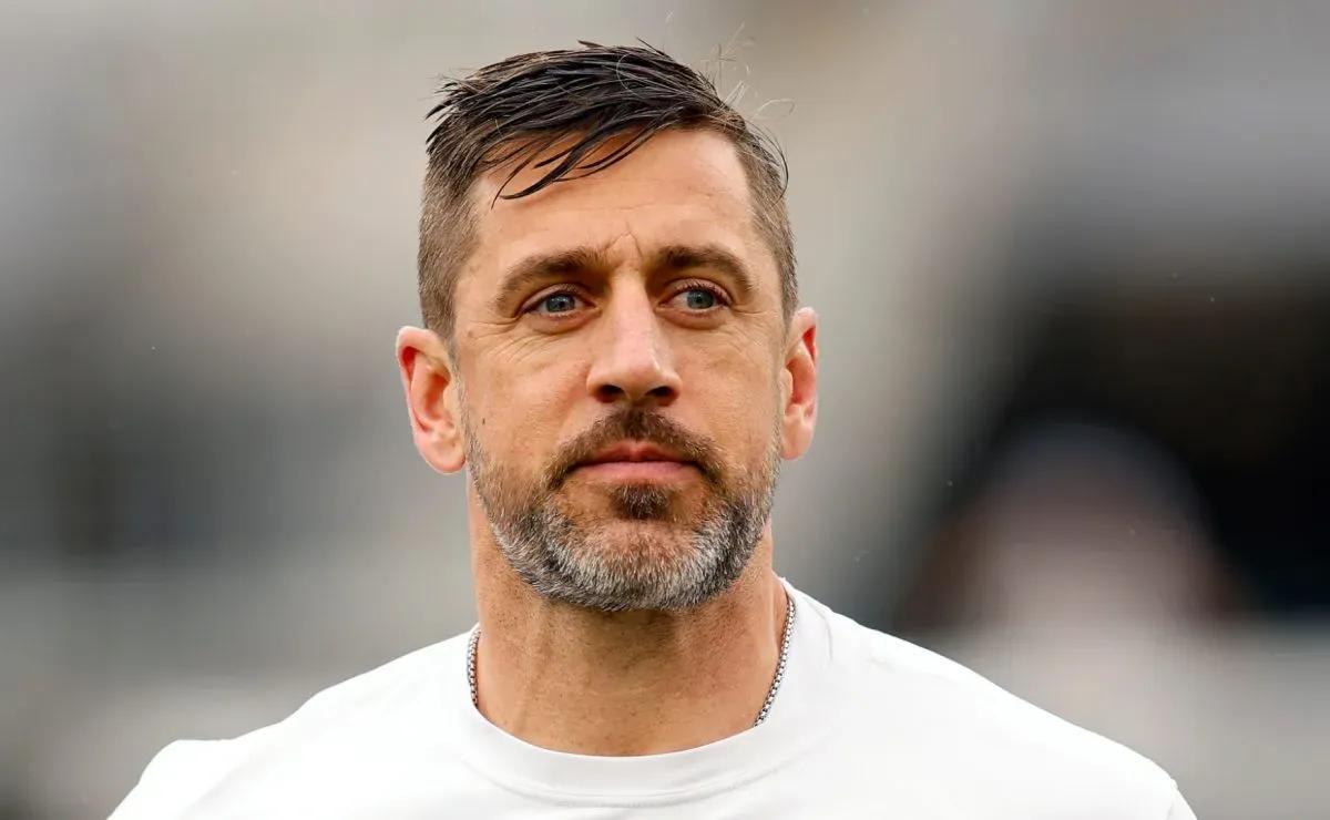 Aaron Rodgers’ latest message is a direct warning to Mike Tomlin and Steelers ahead of game against Bills