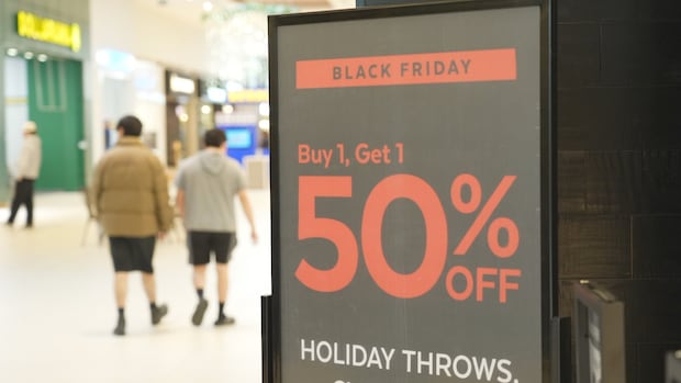 Retailers feel Black Friday pressure as Canadians expected to tighten their spending